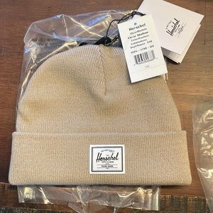 Herschel Elmer shallow in cobblestone